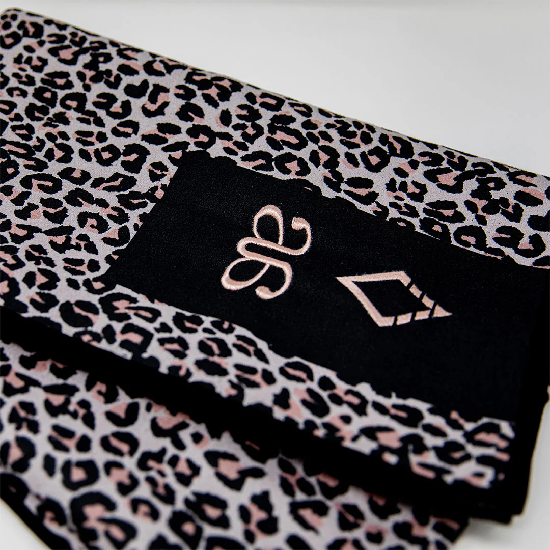 Albion X Nomadix Towel - Image 7