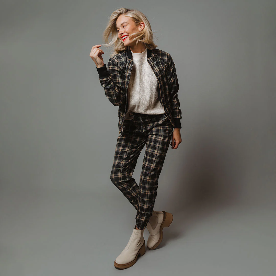 Bonnie Plaid Jetsetters - Image 11