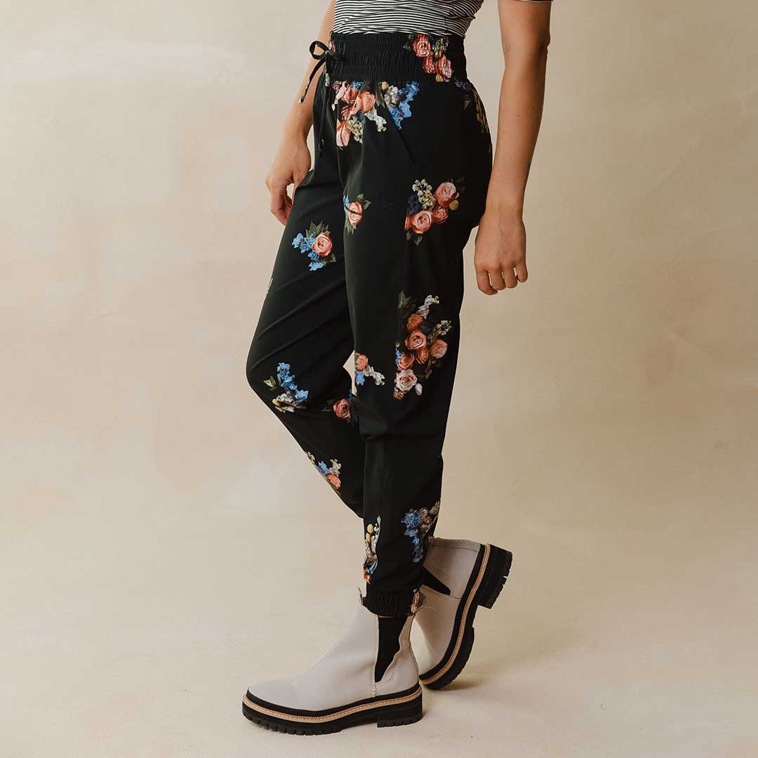 Destination Joggers, Rose Black - Image 10