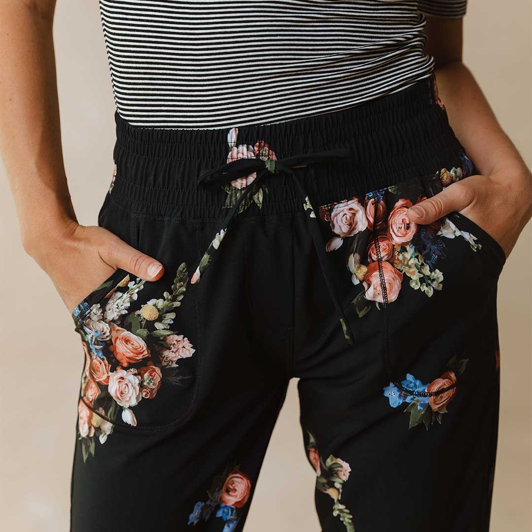 Destination Joggers, Rose Black - Image 11