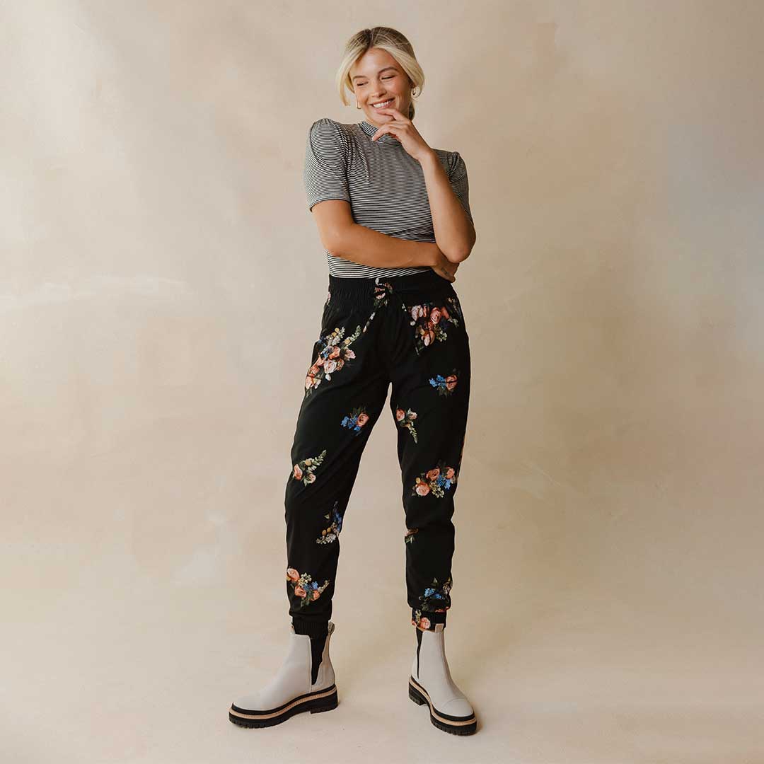 Destination Joggers, Rose Black - Image 12
