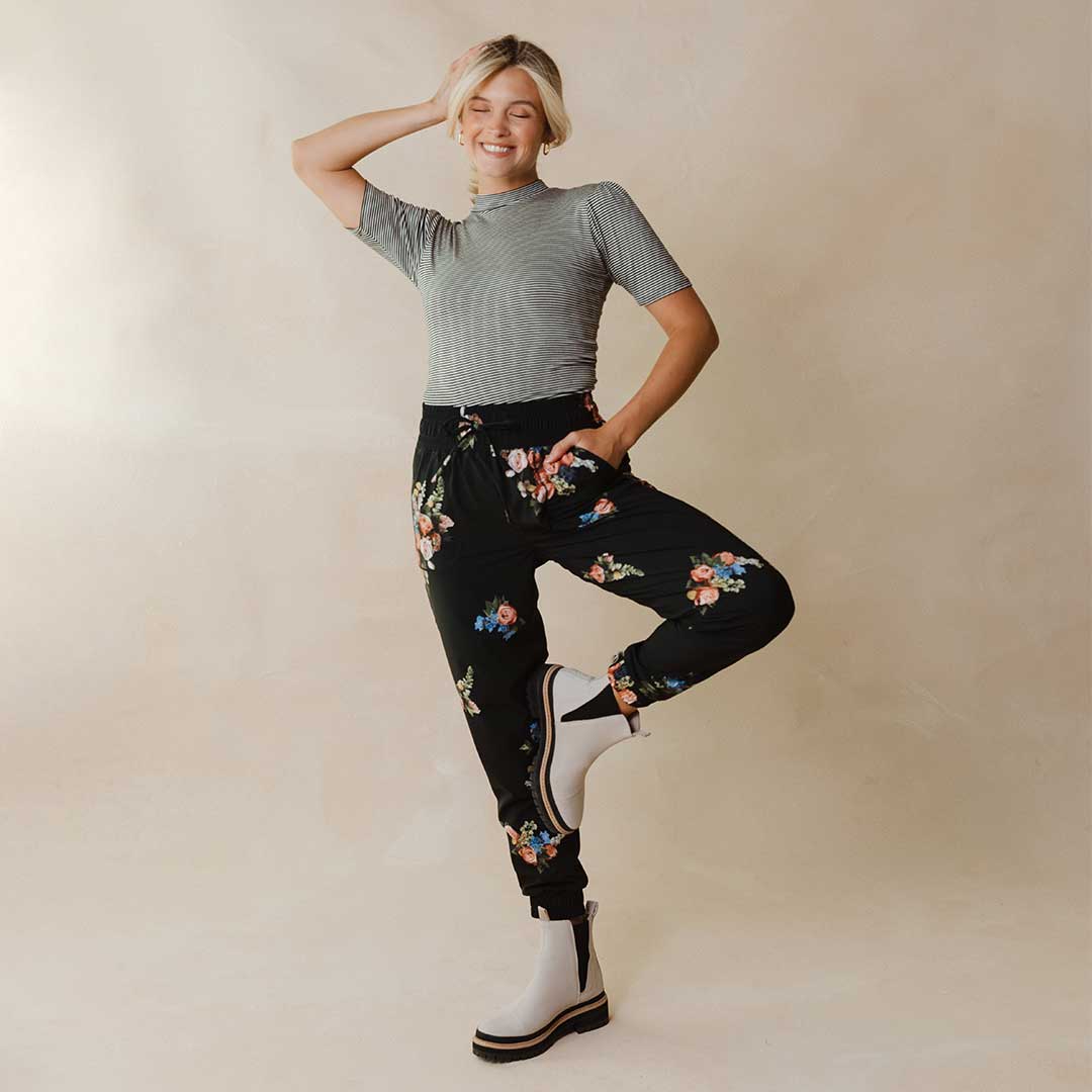 Destination Joggers, Rose Black - Image 14