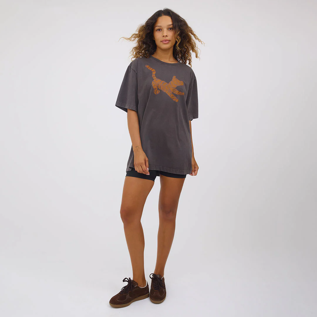 Disney Tigger Men's Classic Tee, Charcoal - Image 12