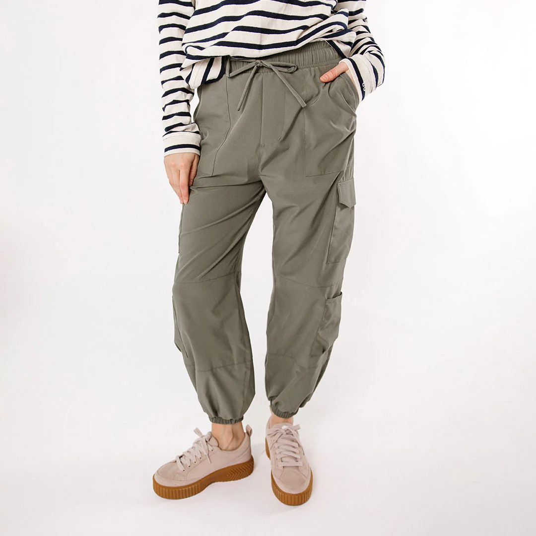 Jetsetter Cargo Joggers, Olive - Image 5