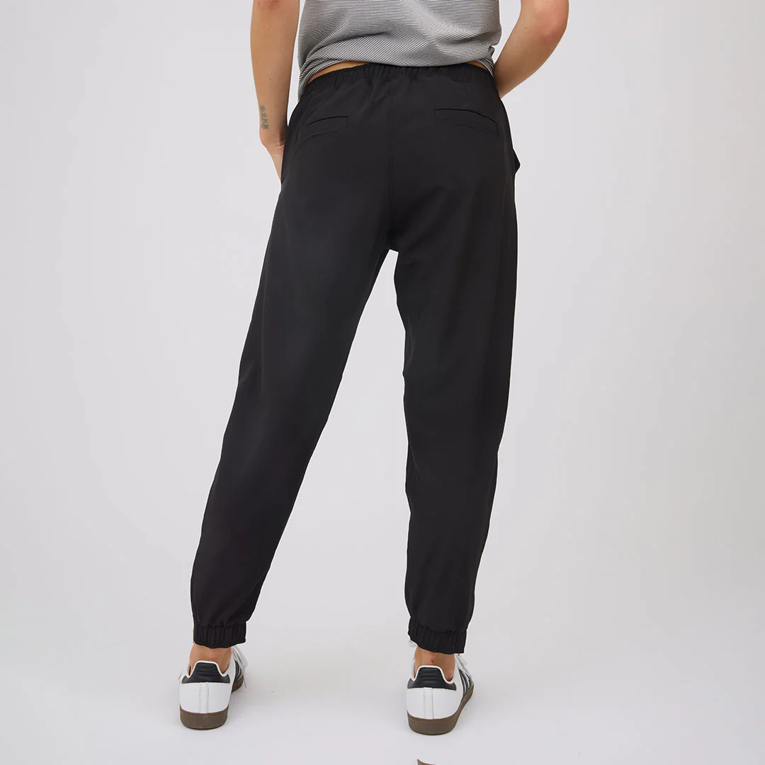 Jetsetters - Image 5