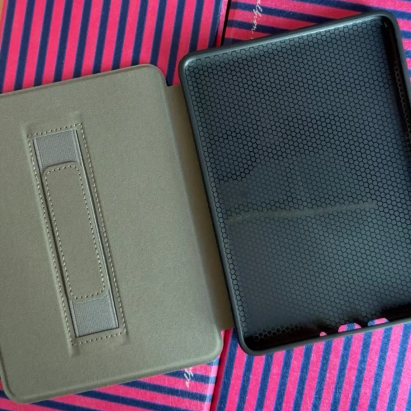 Kindle Cover-Berry Stripe - Image 3