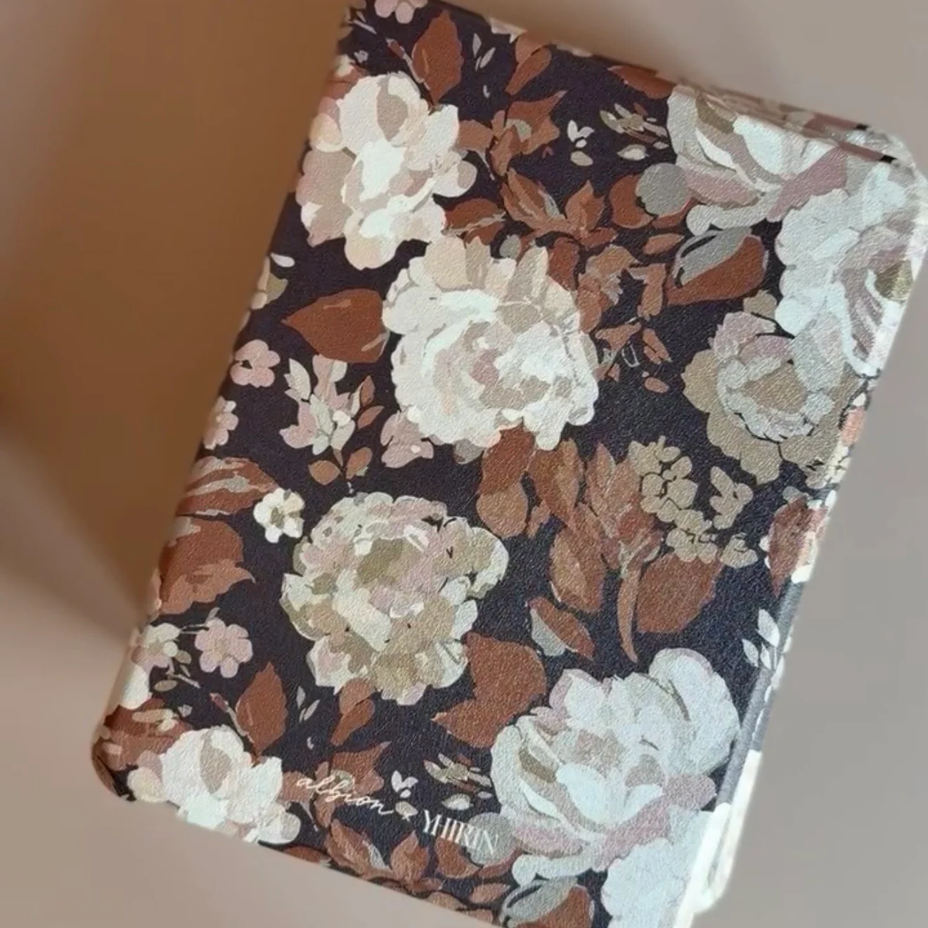 Kindle Cover-Walnut Floral - Image 2