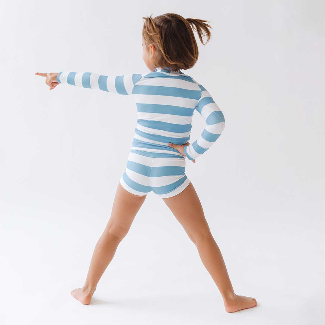Mini Rash Guard and Shorts Set, Horizon Blue - Image 4