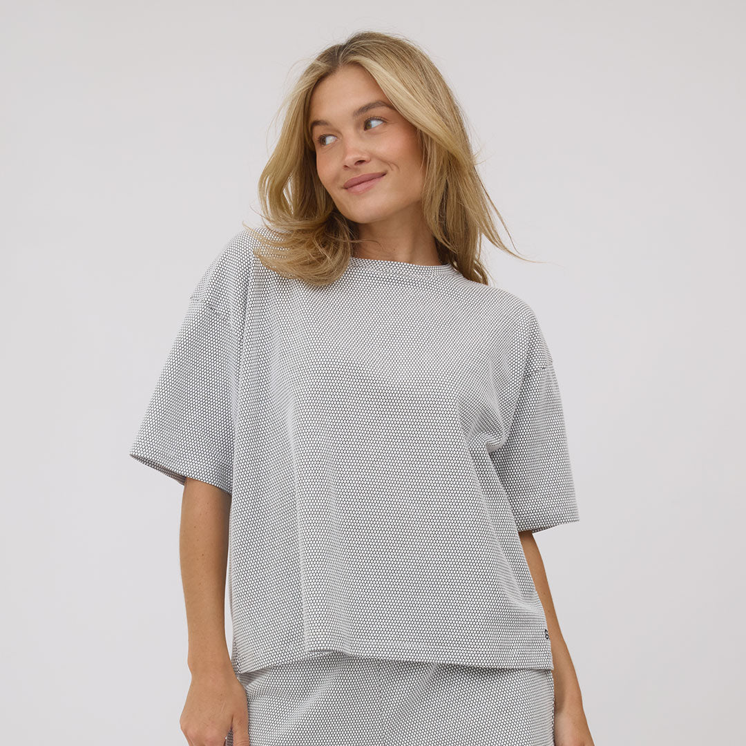 Perfect Oversized Honeycomb Tee - Image 4