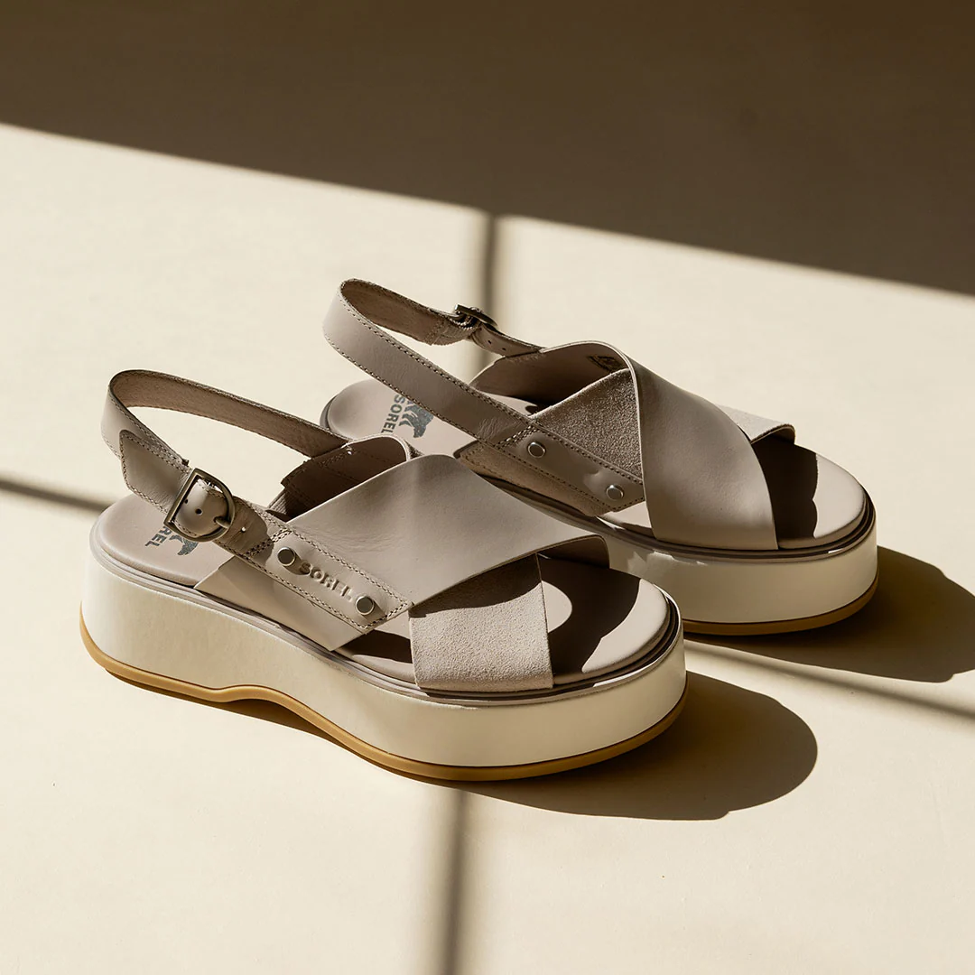 Sorel Dayspring Crisscross Sandal-Crushed Clay/Chalk - Image 5