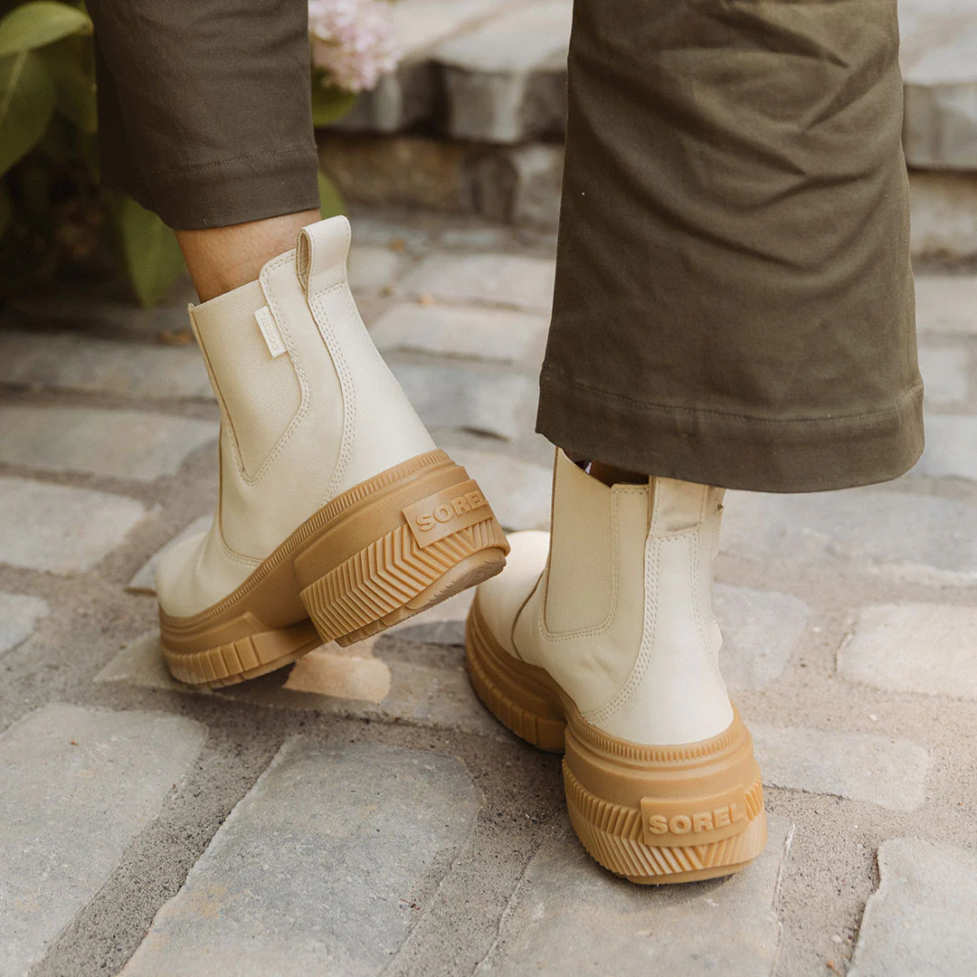 Sorel Ona Ave Chelsea Boot WP-Honey White, Gum - Image 3