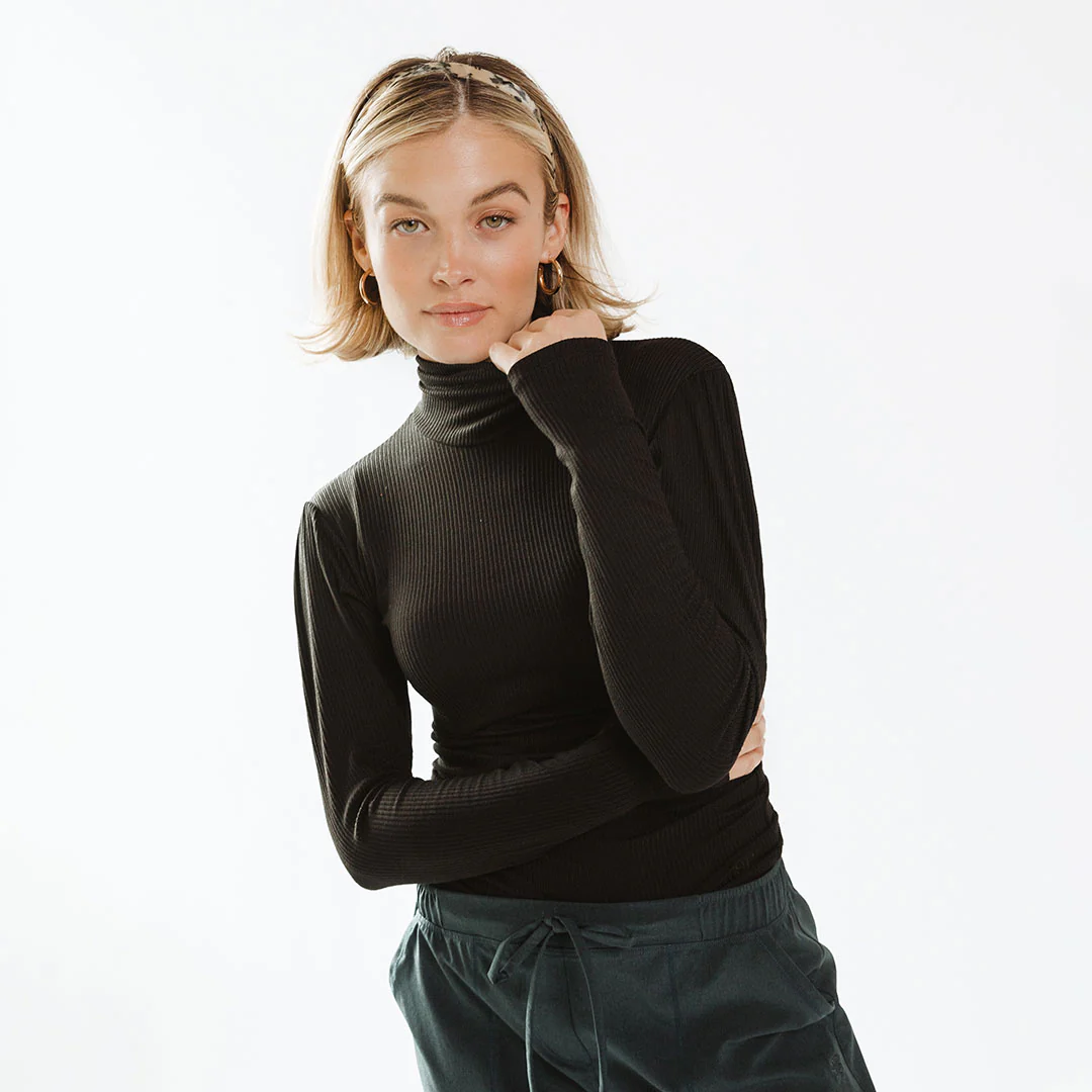 Tessa Long Sleeve, Black - Image 6