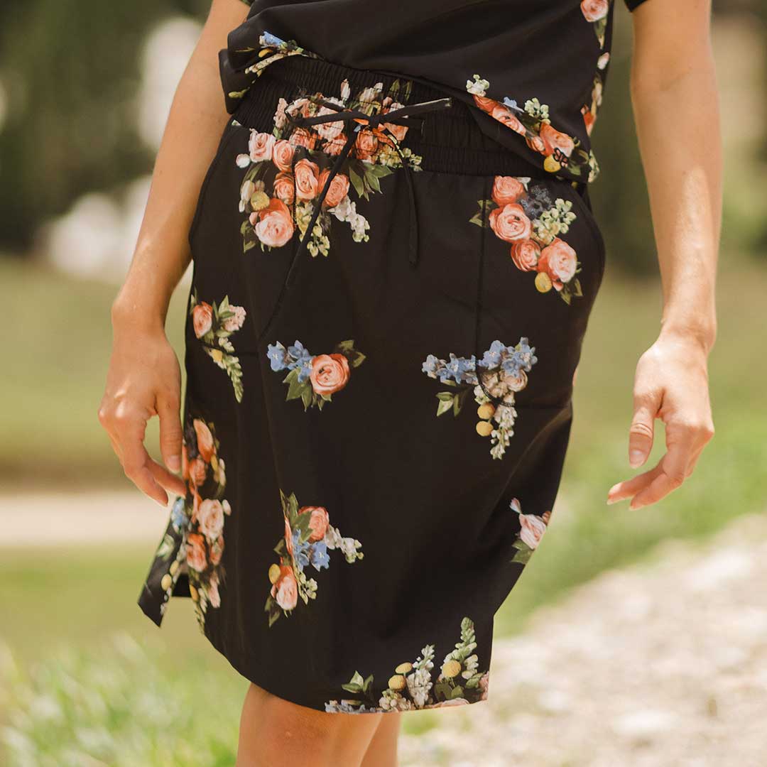 The Away Skirt, Rose Black - Image 6
