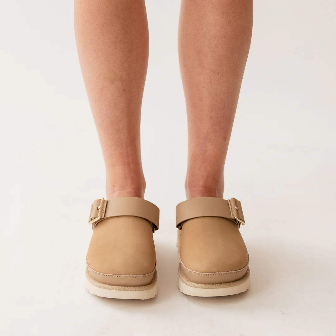 UGG Goldenstar Villa Clog - Image 2